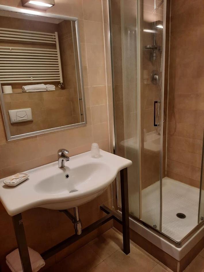 Hotel Verdina โวลเปียโน ภายนอก รูปภาพ